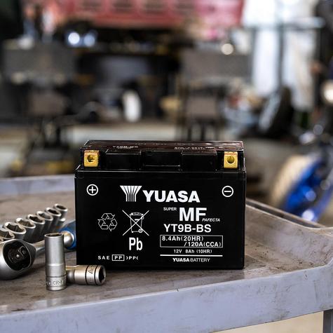 Yuasa-YT9B-BS-Motorbike-Battery-2 - main image
