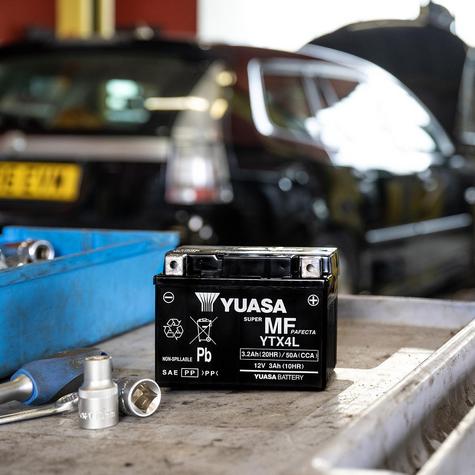 Yuasa-YTX4L-BS-Motorbike-Battery-2 - main image