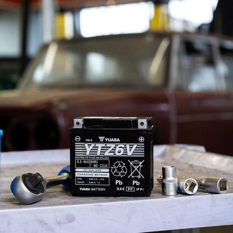 Yuasa-YTZ6V-Motorbike-Battery-2 - main image